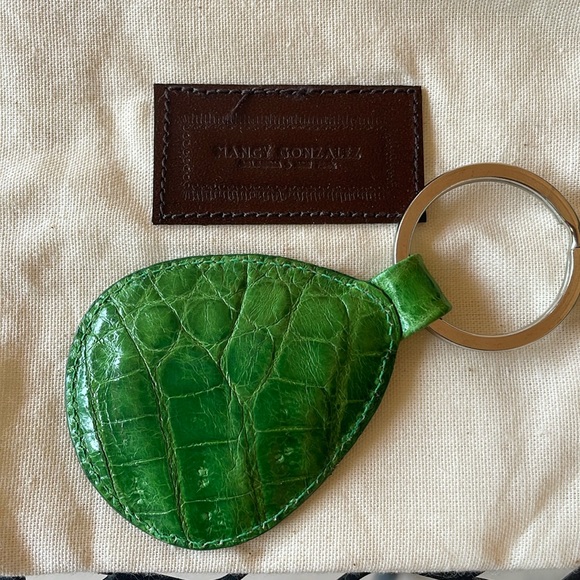Nancy Gonzalez Green Crocodile Keychain - Picture 1 of 11